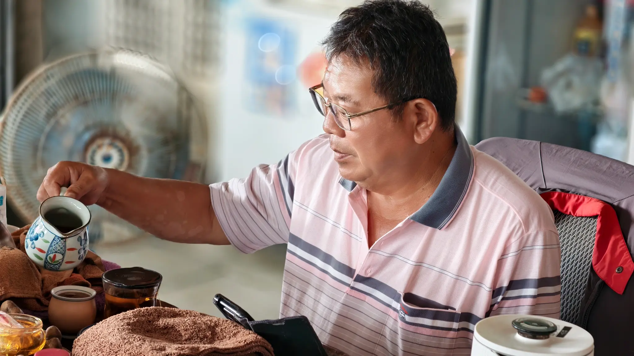 受訪養殖戶分享參與漁電共生規劃與實際作業的看法。