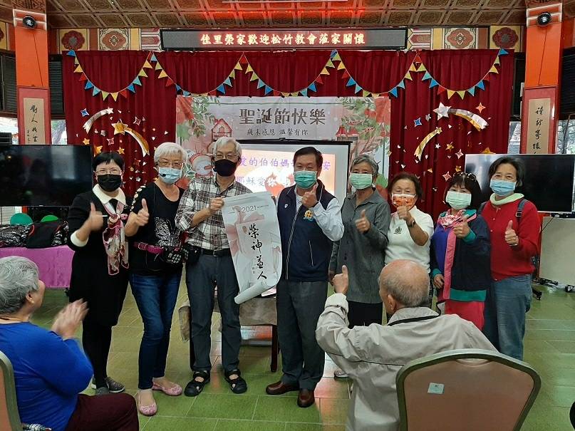 基督教松竹關懷協會福音出擊 佳里榮家長輩心暖暖 首圖