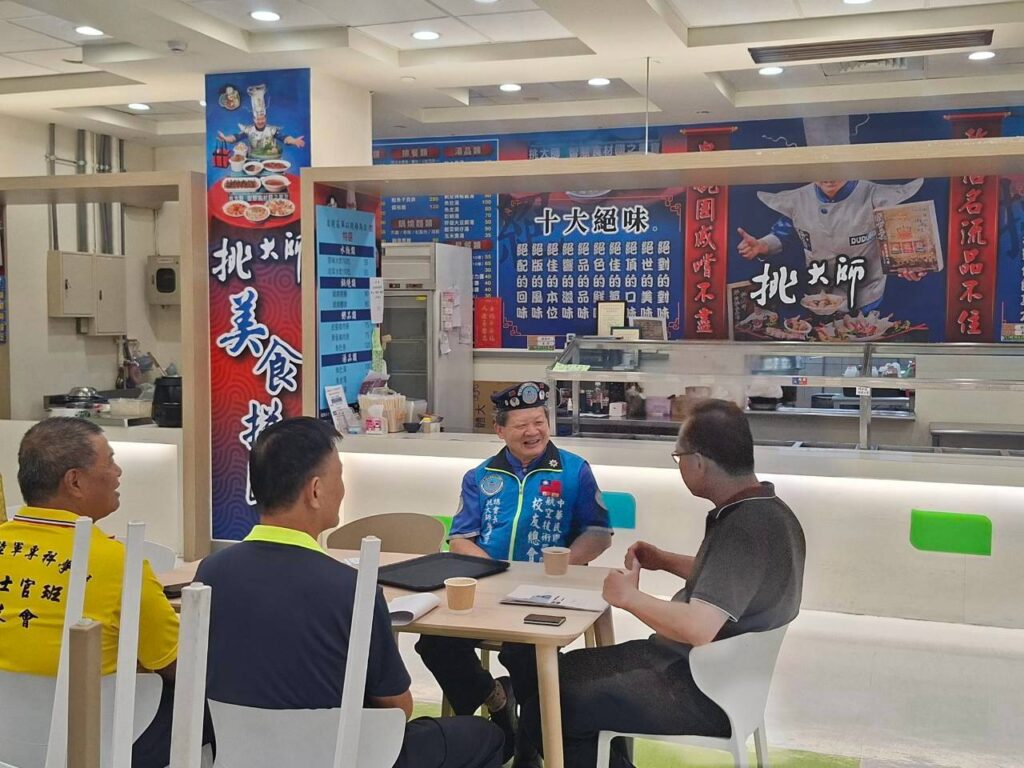 佳里榮家主任酆世俊，前往永康榮民醫院的「挑大師美食拼圖」